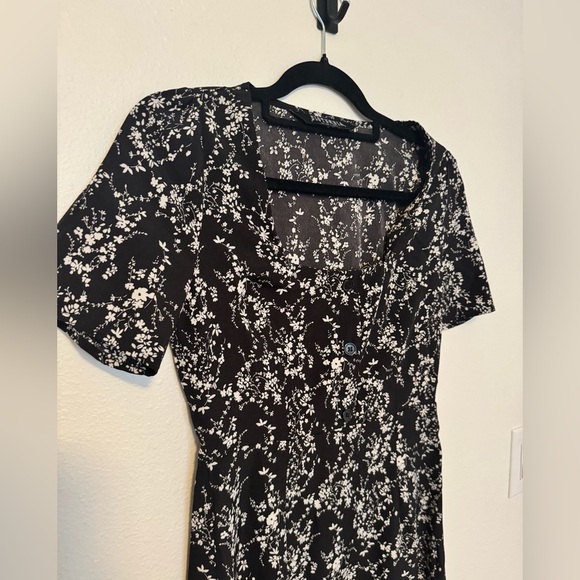 NEW Disturbia Naomi Squareneck Floral Dress Black White Size 2 US Midi Maxi NWOT - Picture 5 of 11